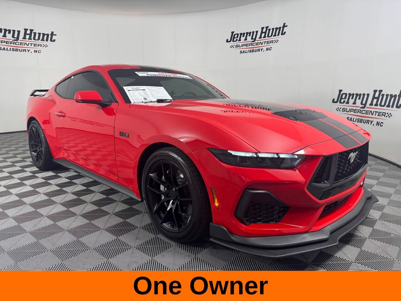 Used 2025 Ford Mustang GT Premium RWD image 4