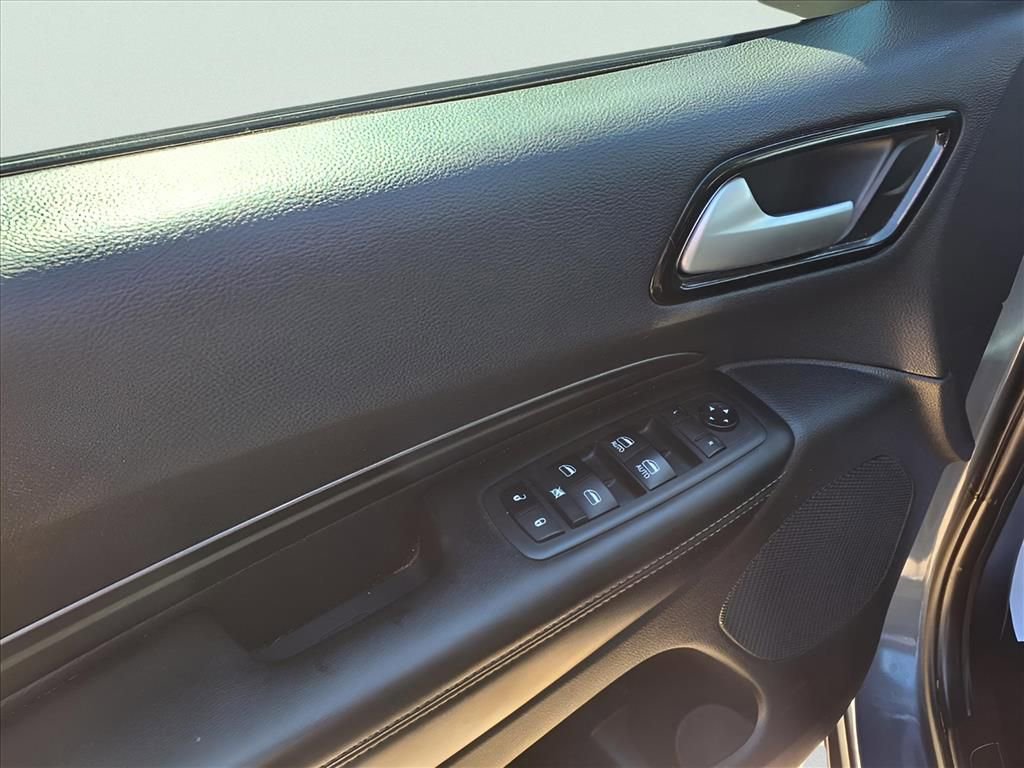 Used 2021 Dodge Durango SXT image 11