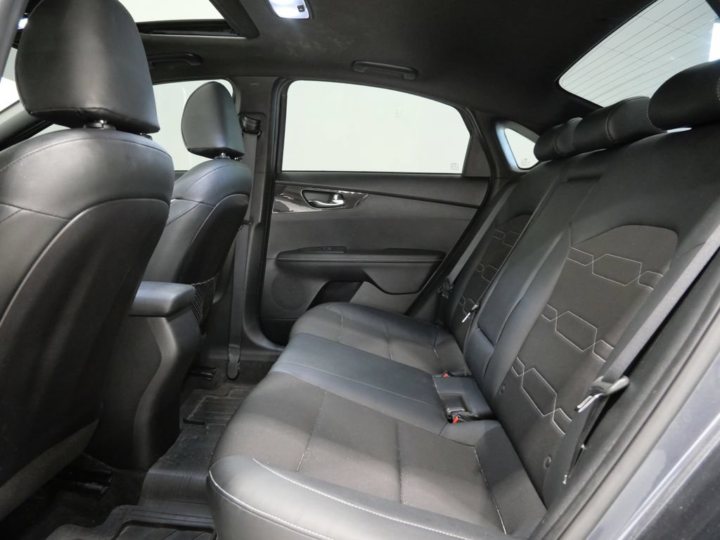 Used 2020 Kia Forte GT-Line w/ GT-Line Premium Package FWD image 22