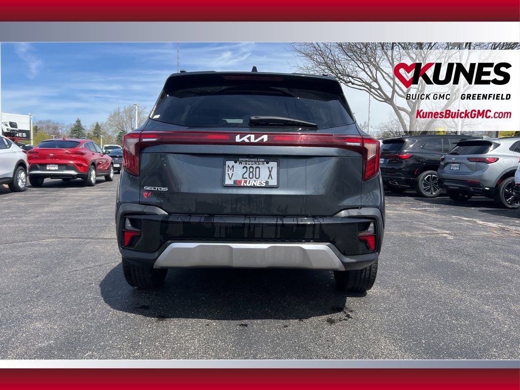 Used 2025 Kia Seltos S image 8