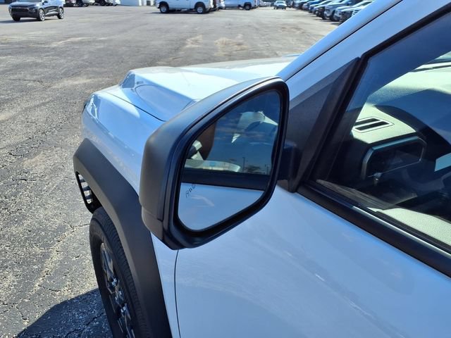 Used 2025 Toyota 4Runner SR5 AWD/4WD image 18