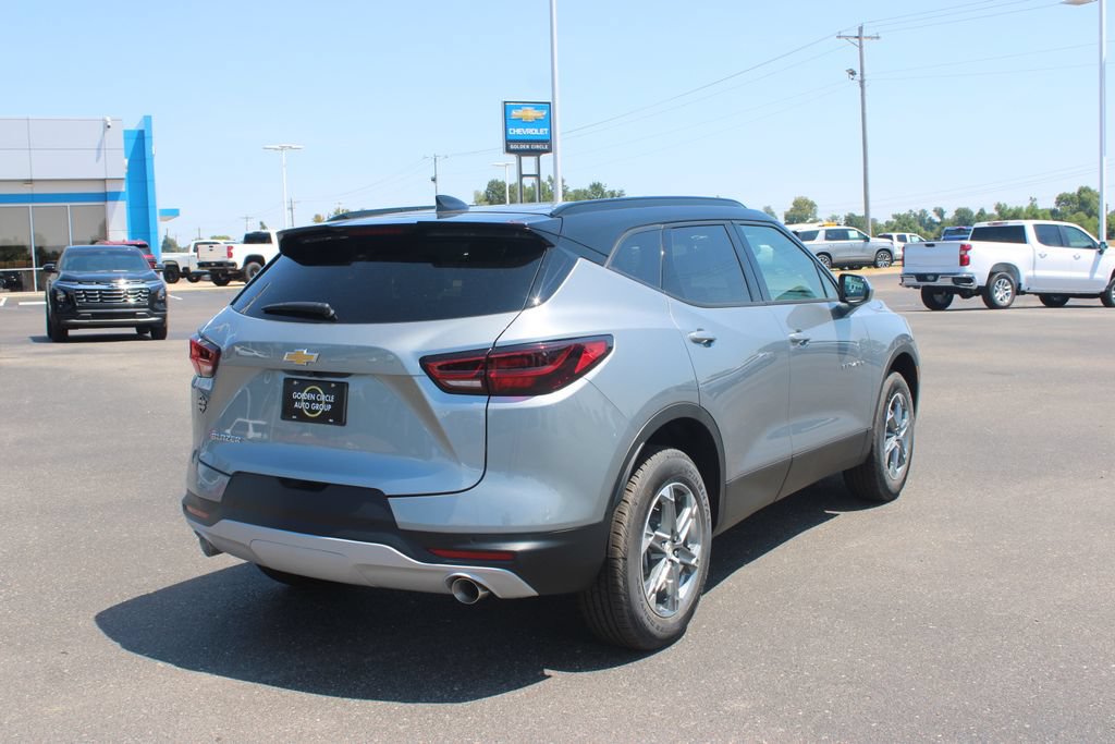 New 2026 Chevrolet Blazer LT w/ Convenience Package FWD image 9
