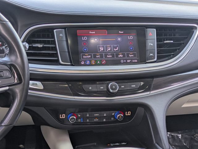 Used 2022 Buick Enclave Premium w/ Experience Buick Package image 17