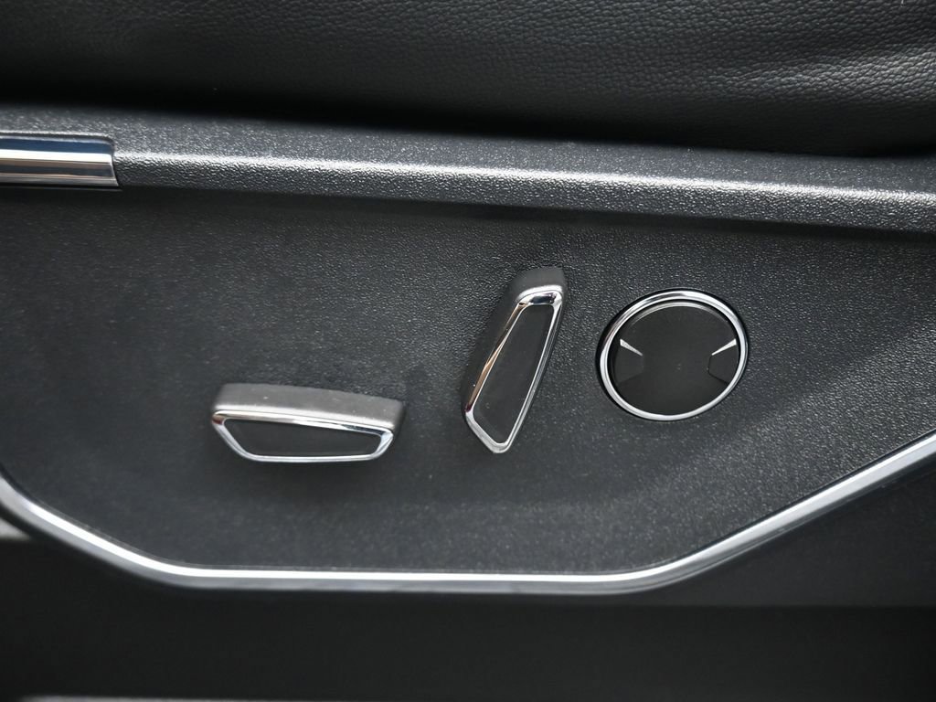 Used 2021 Ford F150 Lariat w/ Equipment Group 502A High image 13