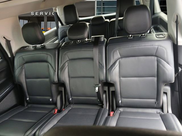 Used 2025 Lincoln Navigator L Reserve image 13