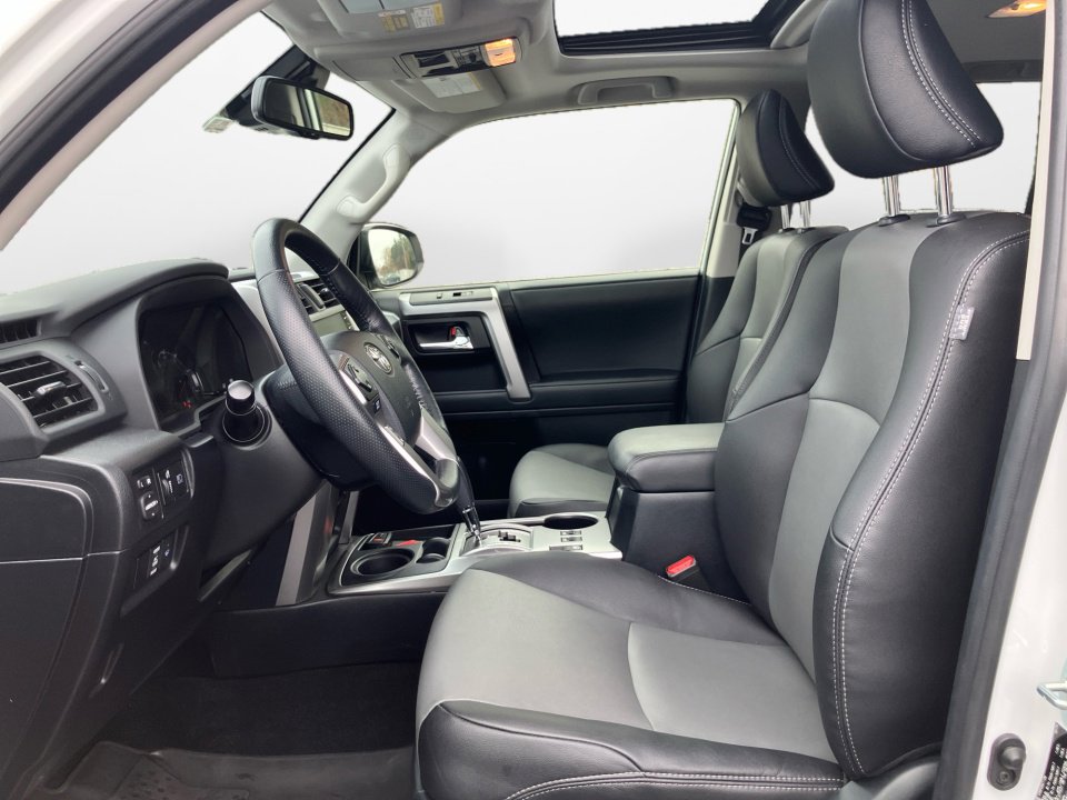 Used 2024 Toyota 4Runner SR5 Premium image 11