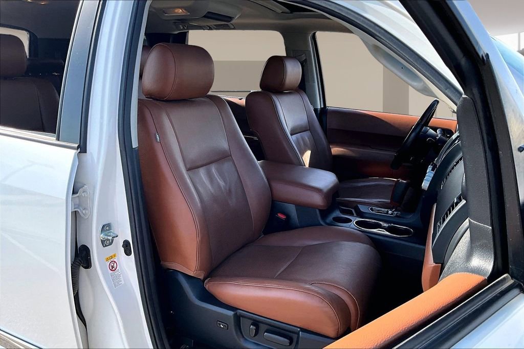 Used 2021 Toyota Sequoia Platinum image 7