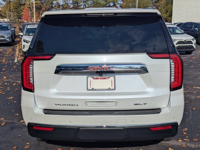 Used 2023 GMC Yukon SLT w/ SLT Luxury Package image 6