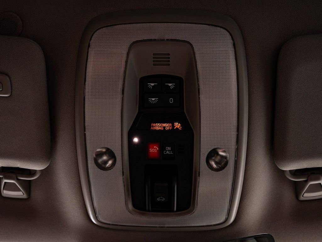 Used 2018 Volvo S60 T5 Cross Country Platinum image 36