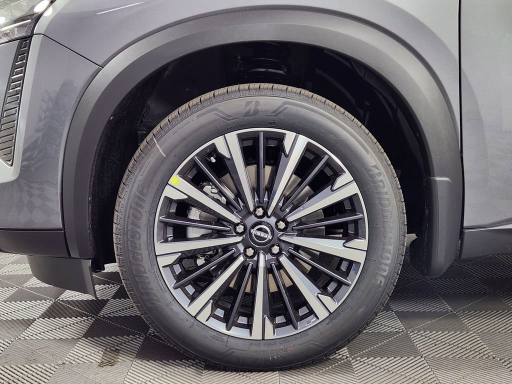 New 2026 Nissan Pathfinder Platinum w/ Cargo Package image 16