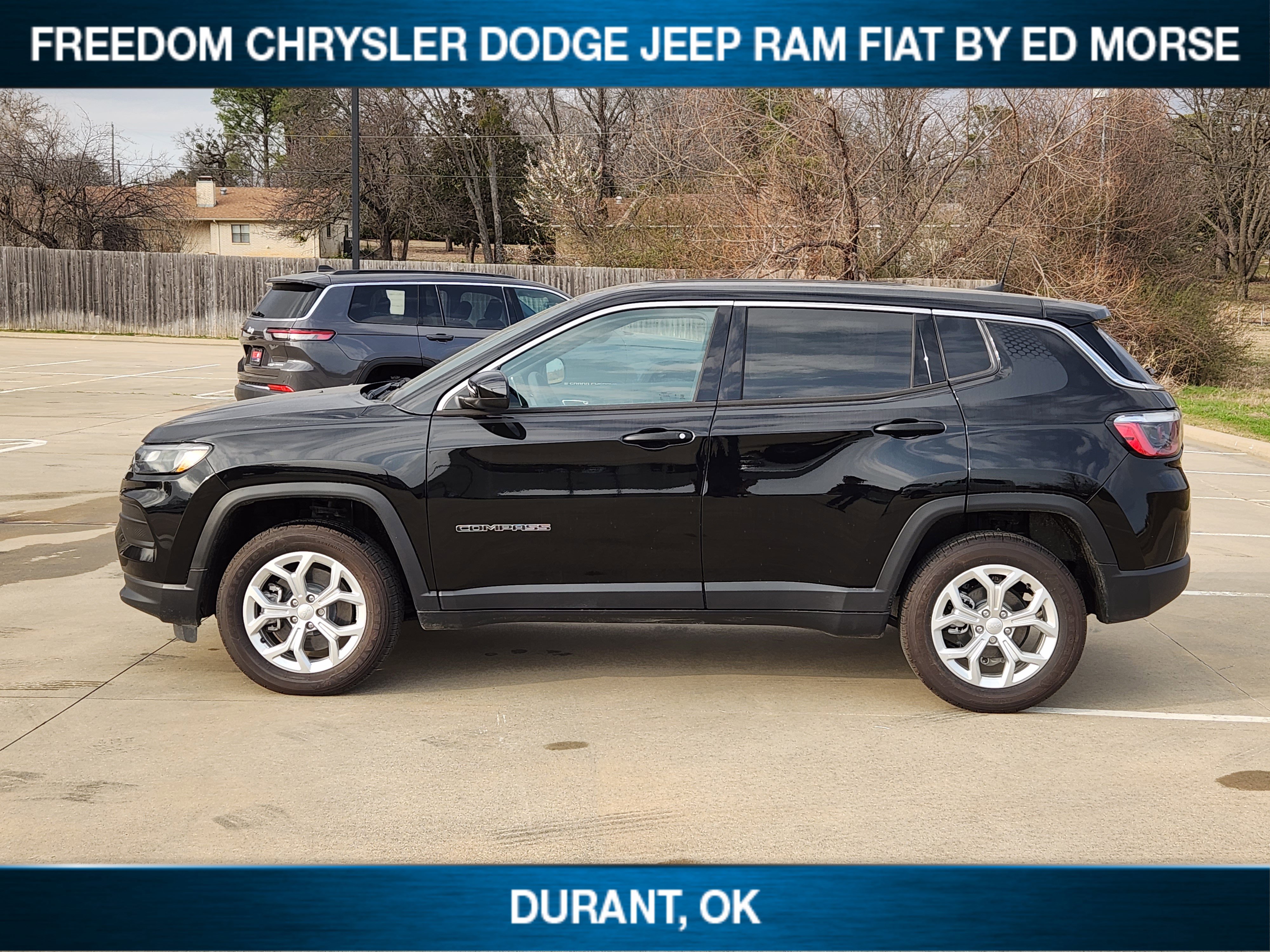 New 2024 Jeep Compass Sport w/ Mopar Graphics Package image 3