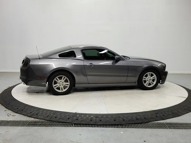 Used 2014 Ford Mustang Coupe RWD image 9