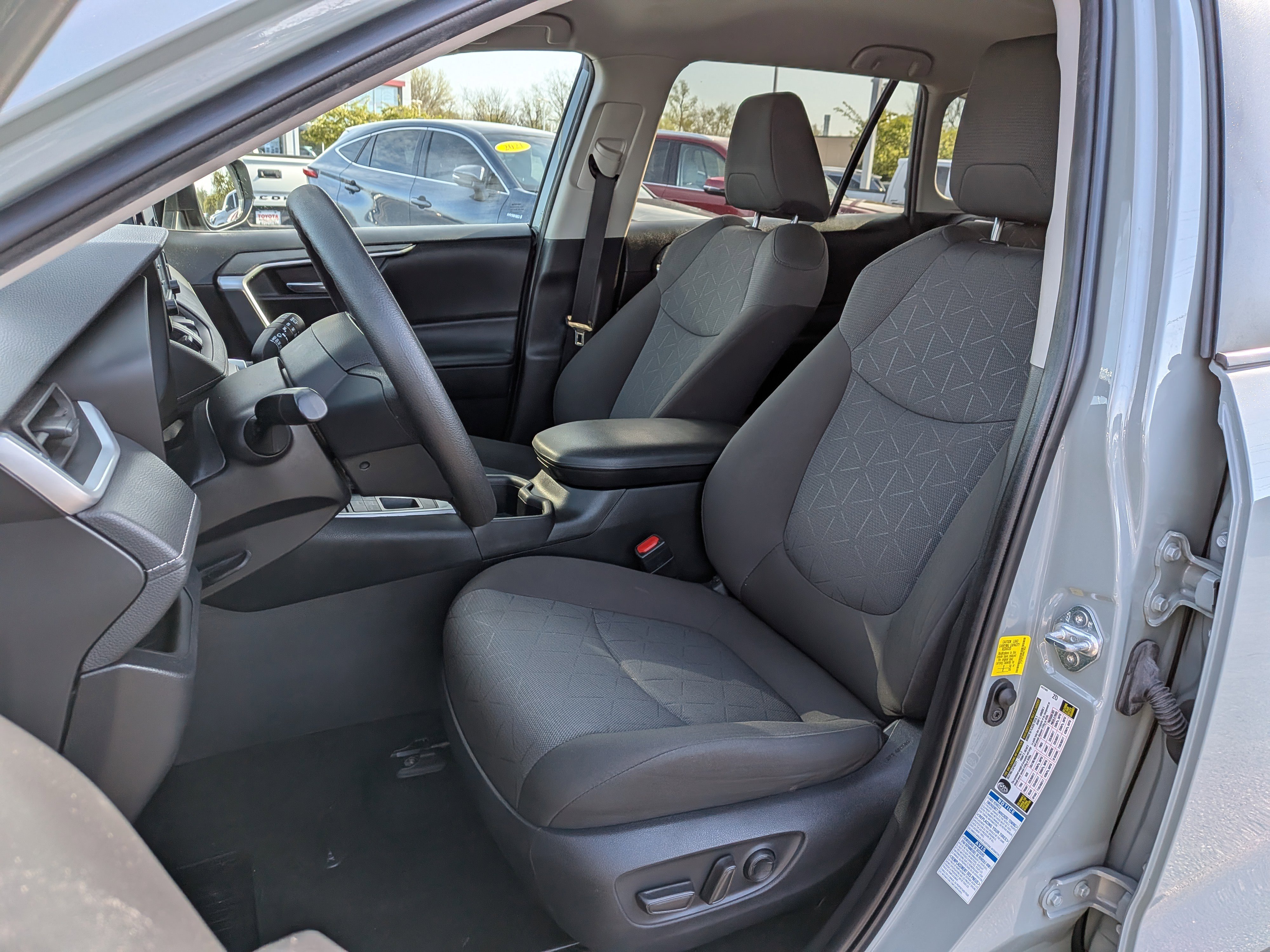 Certified 2022 Toyota RAV4 XLE AWD/4WD image 13