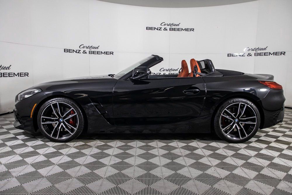 Used 2021 BMW Z4 M40i w/ Shadowloine Package image 8