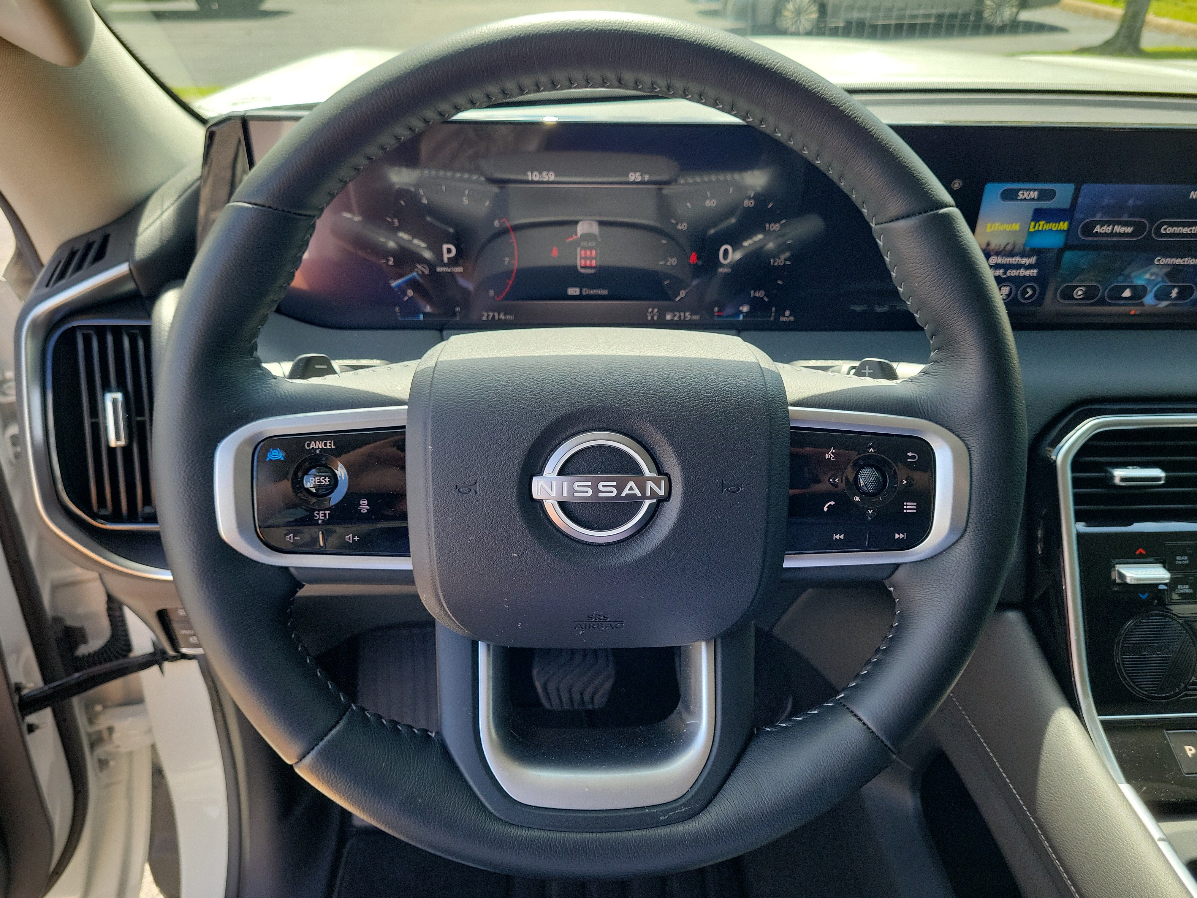 Certified 2025 Nissan Armada SV AWD/4WD image 17