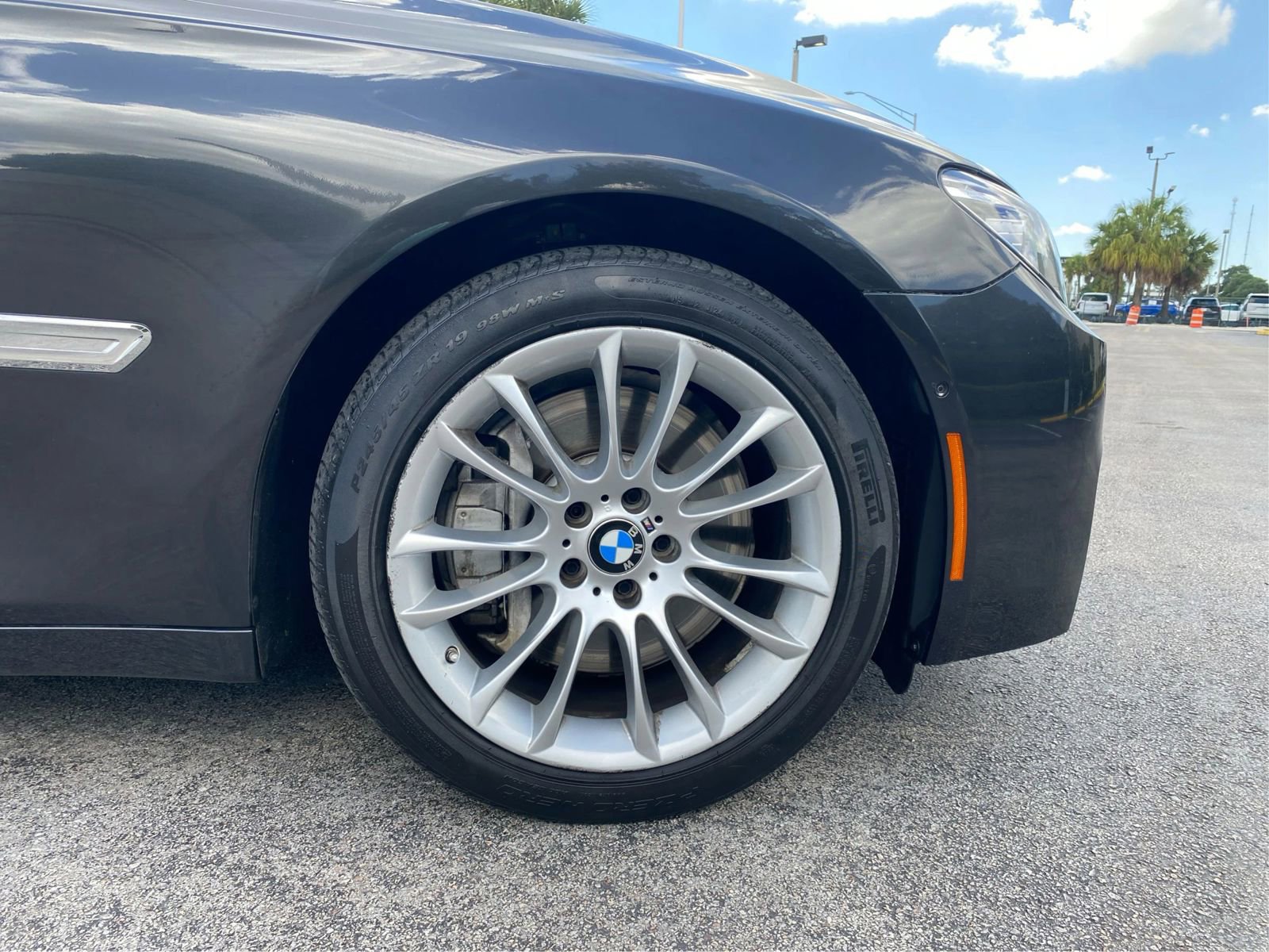 Used 2015 BMW 750Li RWD image 16