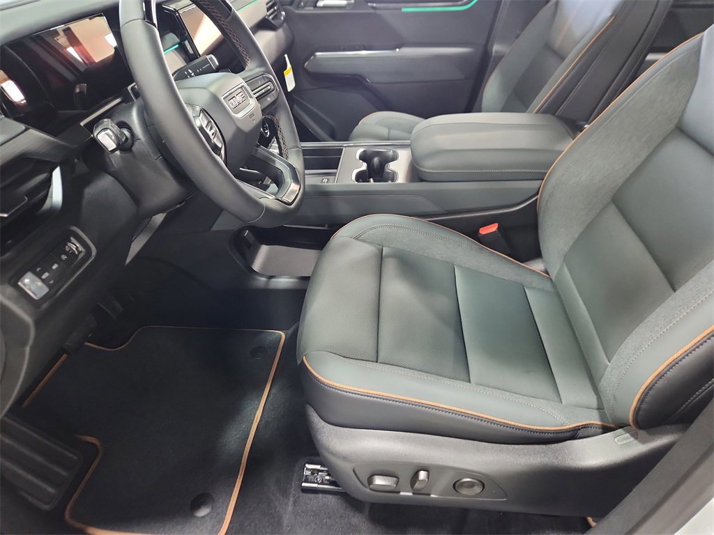 New 2026 GMC Acadia AT4 w/ Super Cruise Package image 8