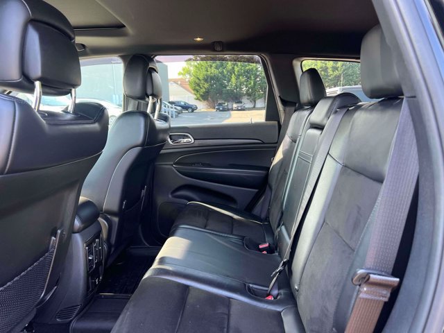 Used 2019 Jeep Grand Cherokee Altitude AWD/4WD image 16