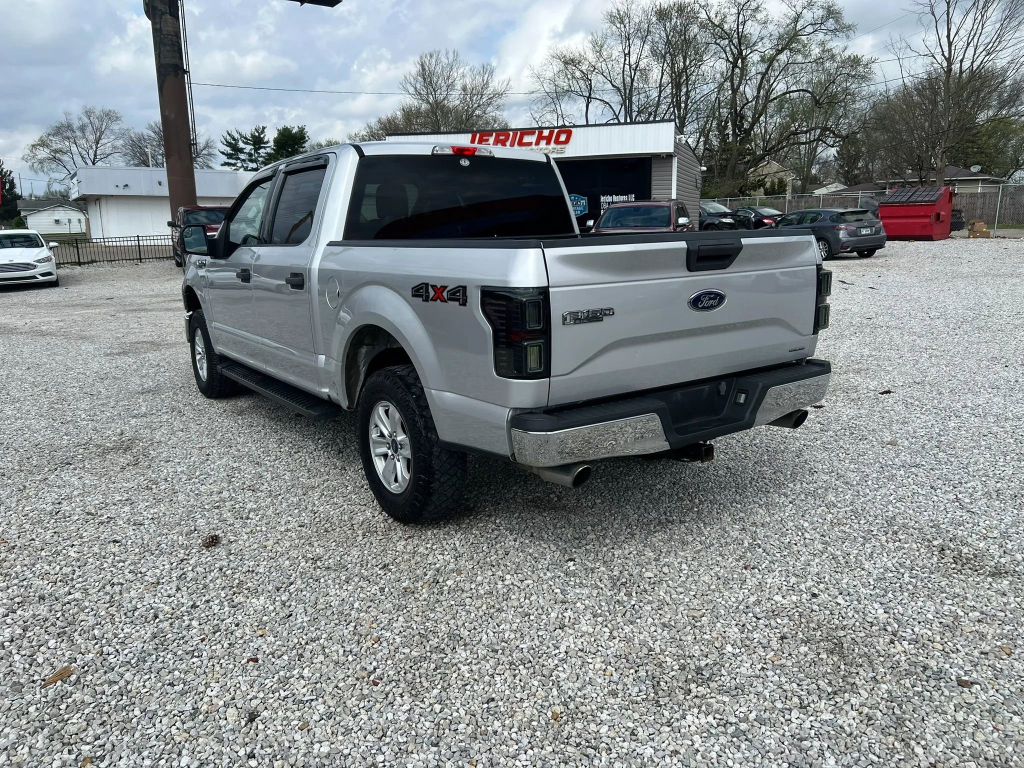 Used 2015 Ford F150 XLT image 7