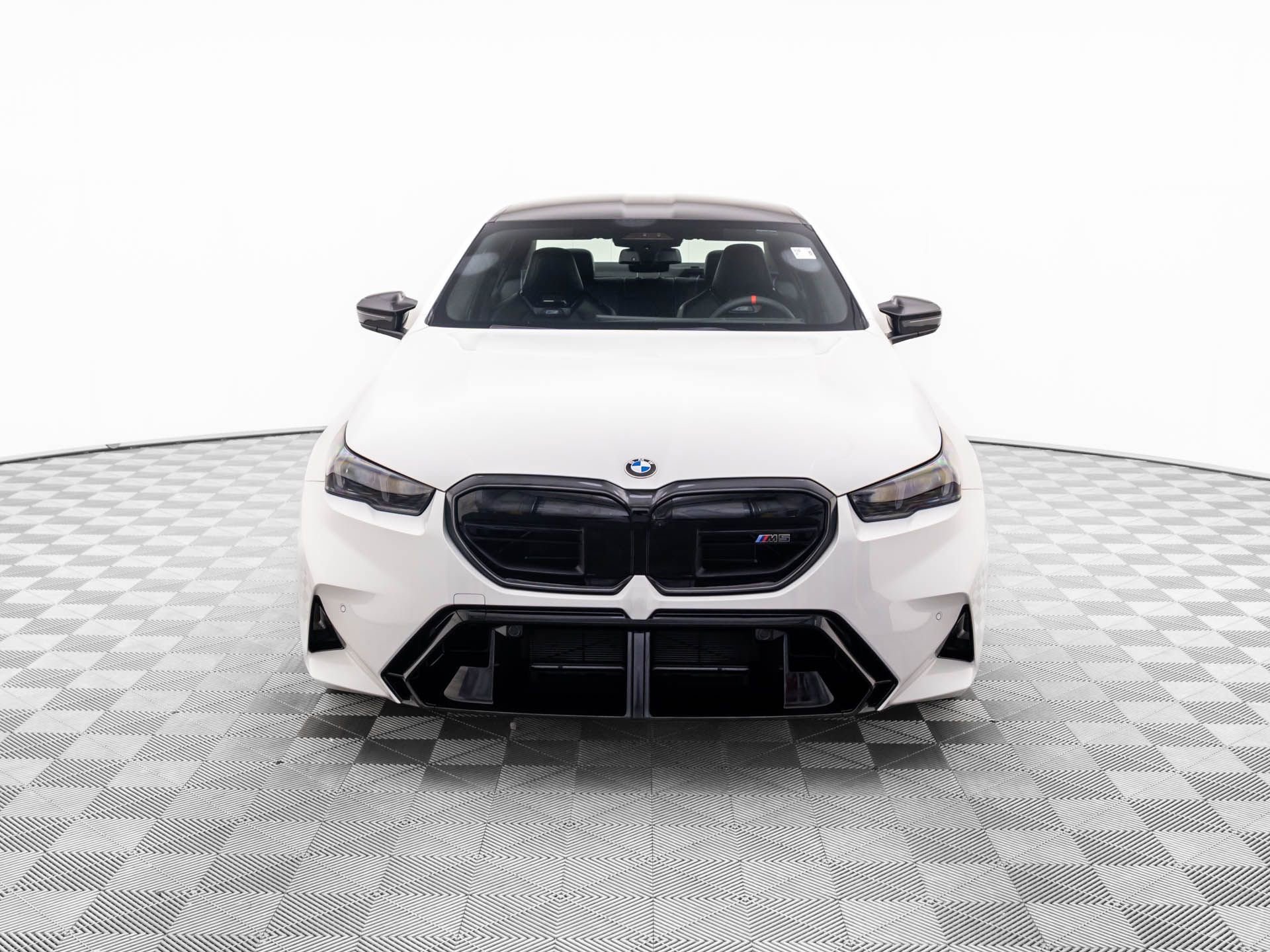 Used 2026 BMW M5 w/ Carbon Package image 10