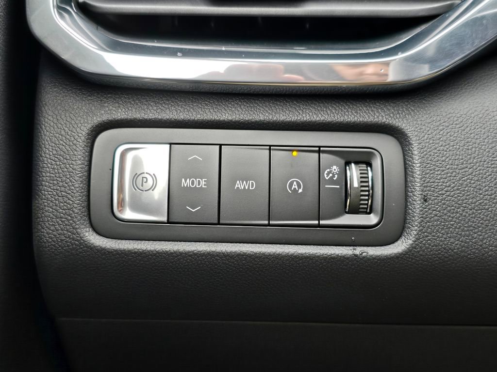 New 2026 GMC Acadia Denali w/ Super Cruise Package AWD/4WD image 17