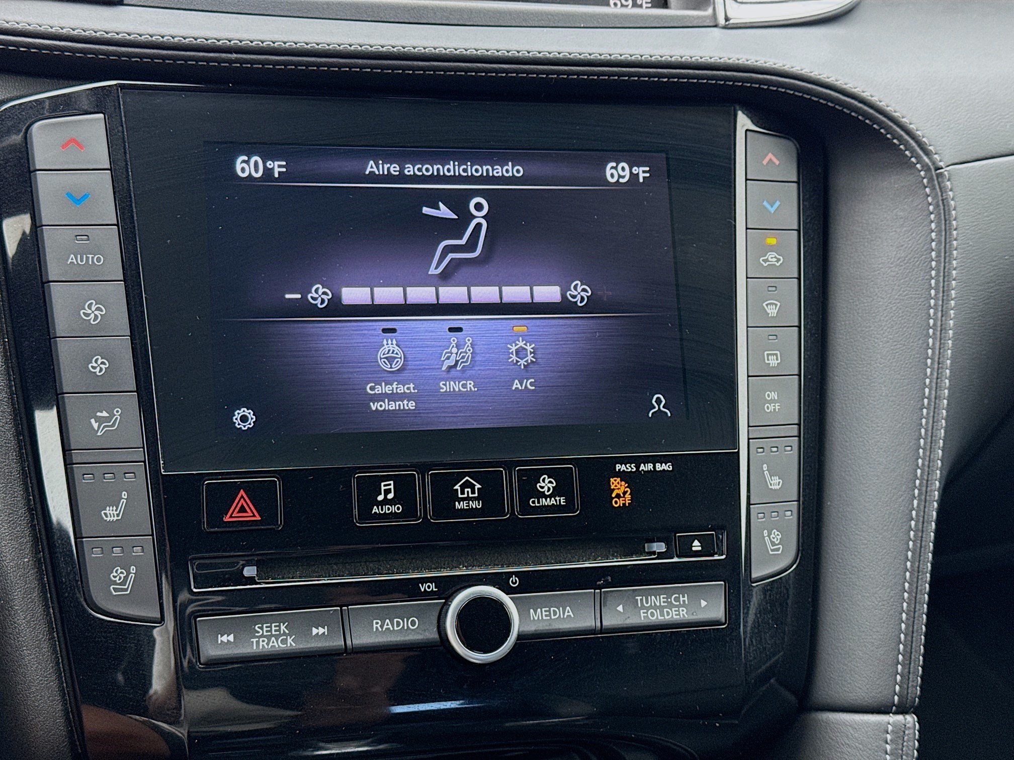 Used 2023 INFINITI QX55 Essential AWD/4WD image 12