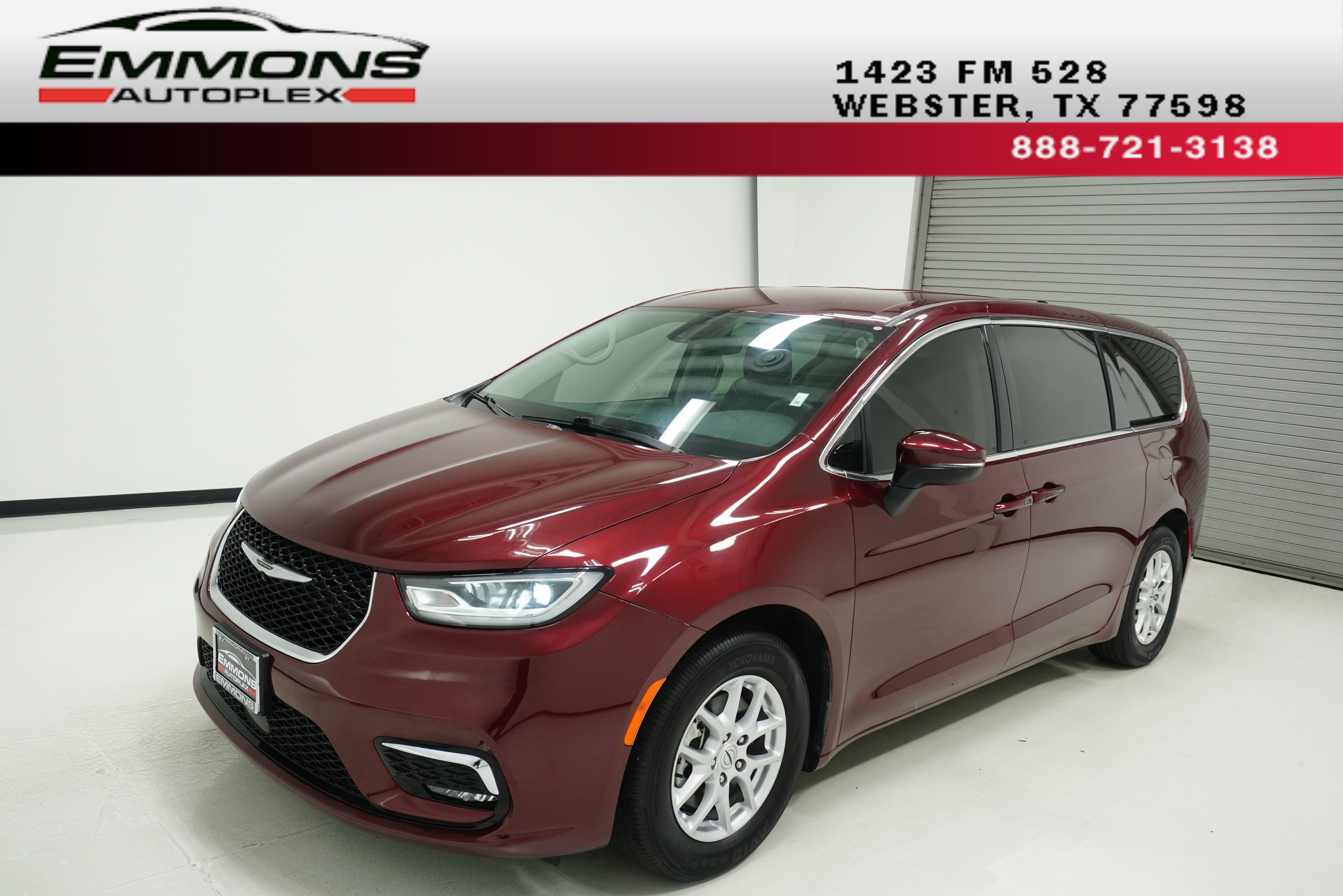 Used 2023 Chrysler Pacifica Touring-L