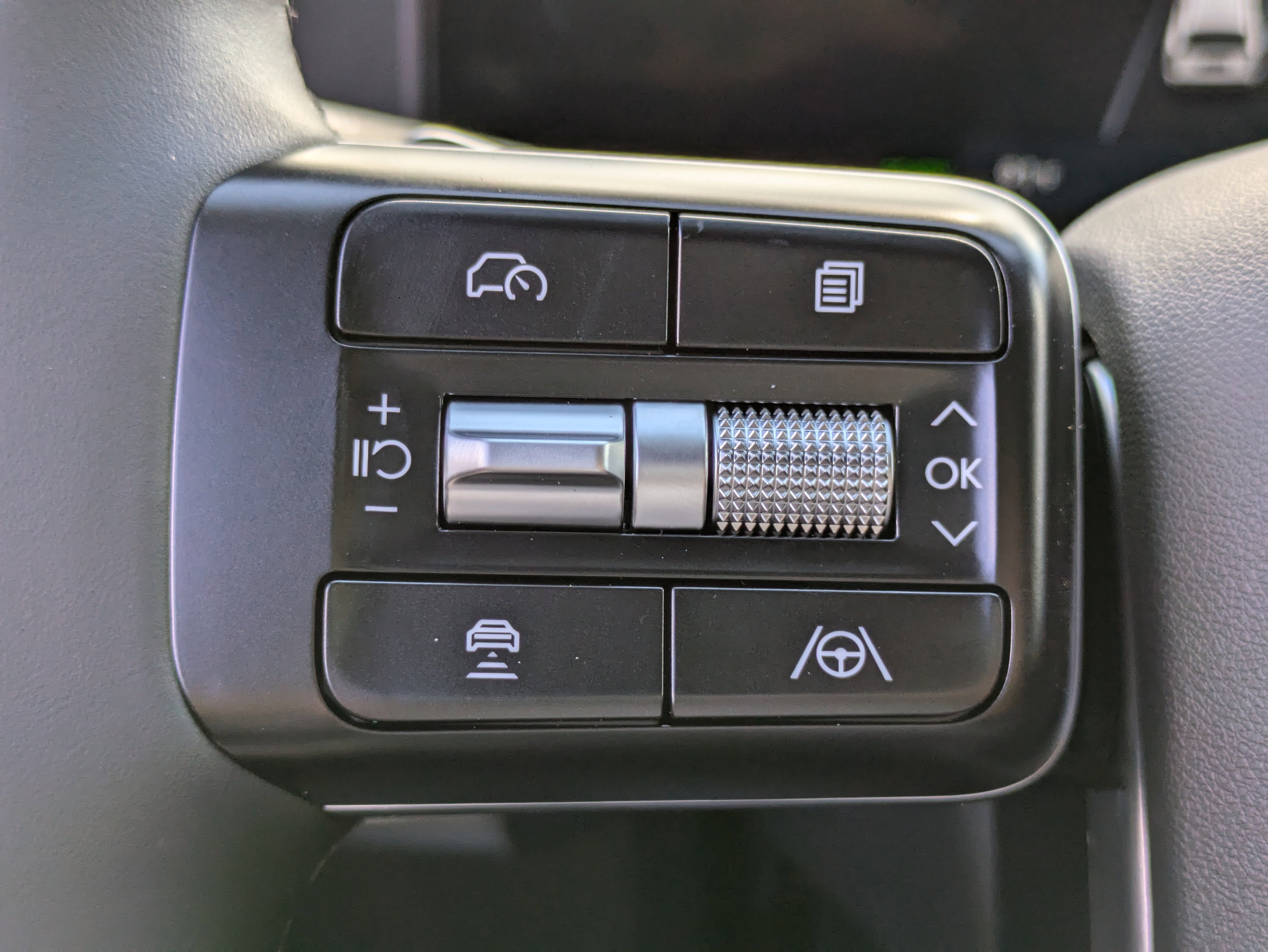 New 2026 Hyundai Ioniq 9 SEL image 25