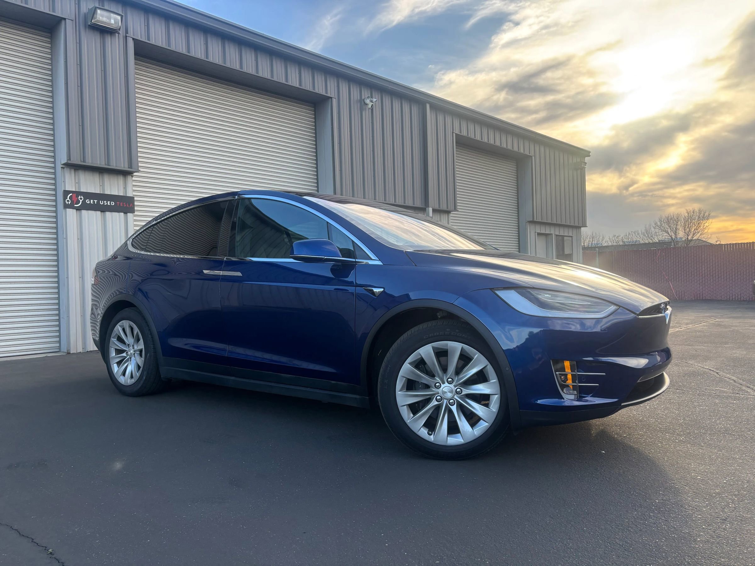 Used 2020 Tesla Model X Long Range image 2