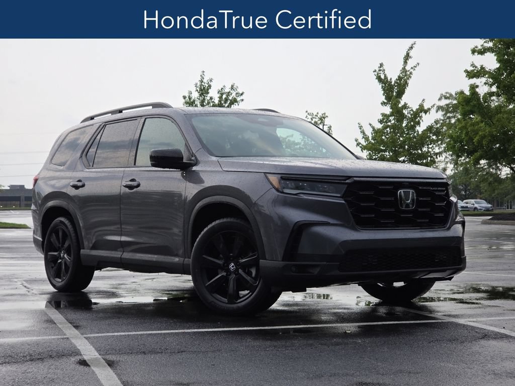 Certified 2025 Honda Pilot Black Edition image 3