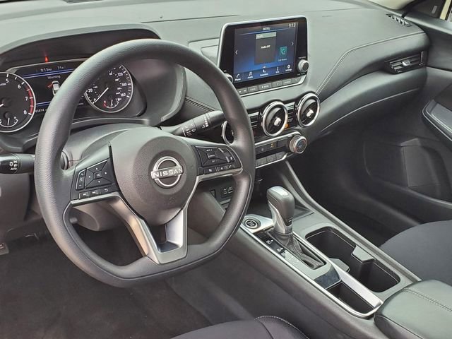 Used 2024 Nissan Sentra SV FWD image 8