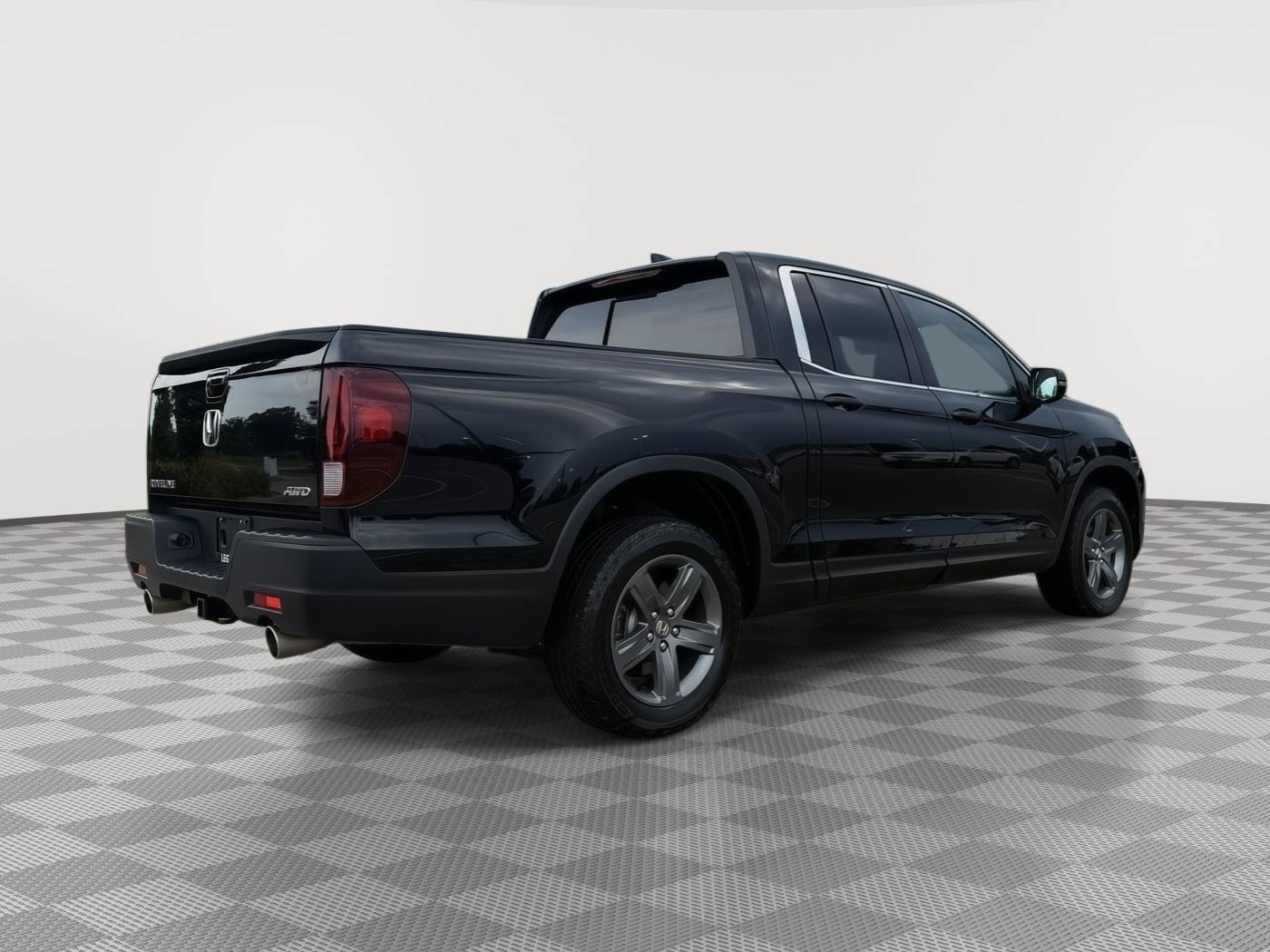 Certified 2023 Honda Ridgeline RTL image 6