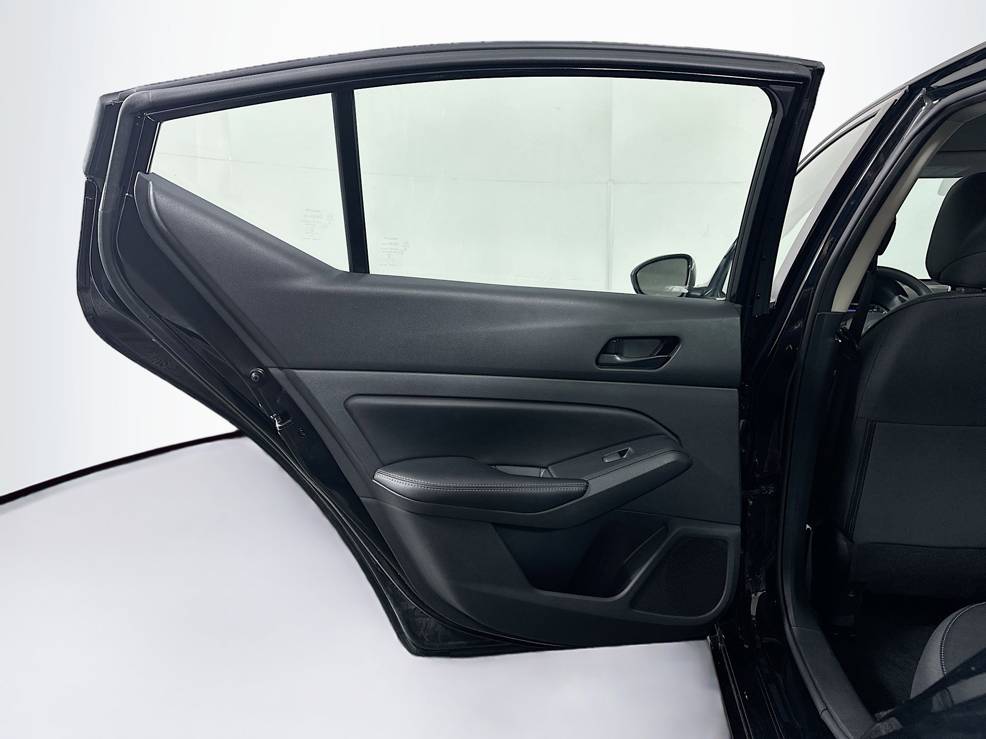 Used 2025 Nissan Altima 2.5 SV image 25