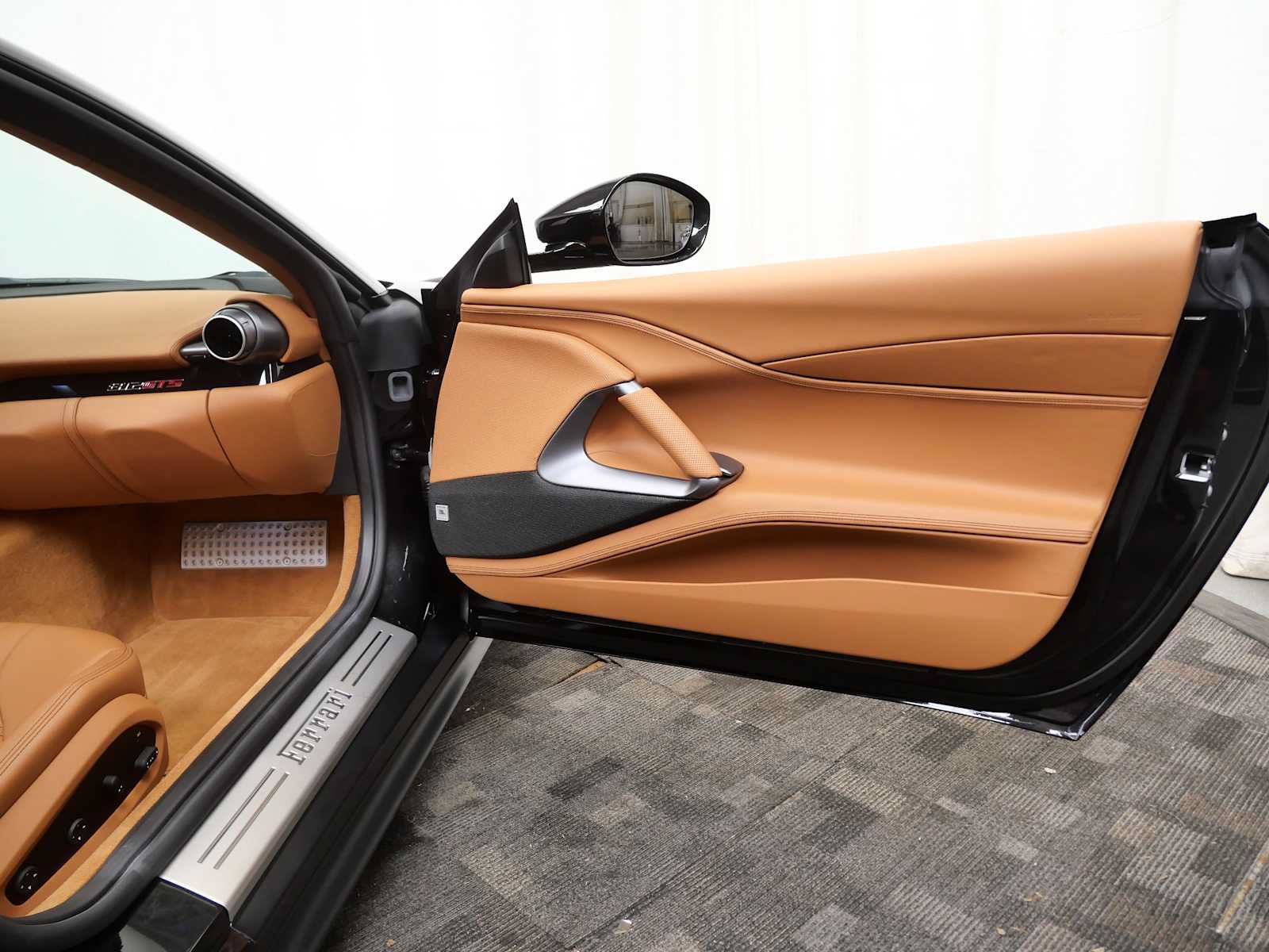 Certified 2022 Ferrari 812 GTS RWD image 15