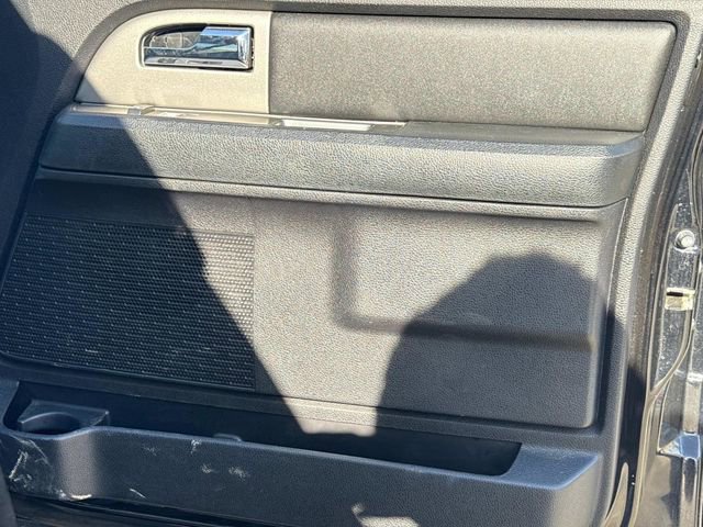 Used 2017 Ford Expedition XLT w/ Equipment Group 202A image 19