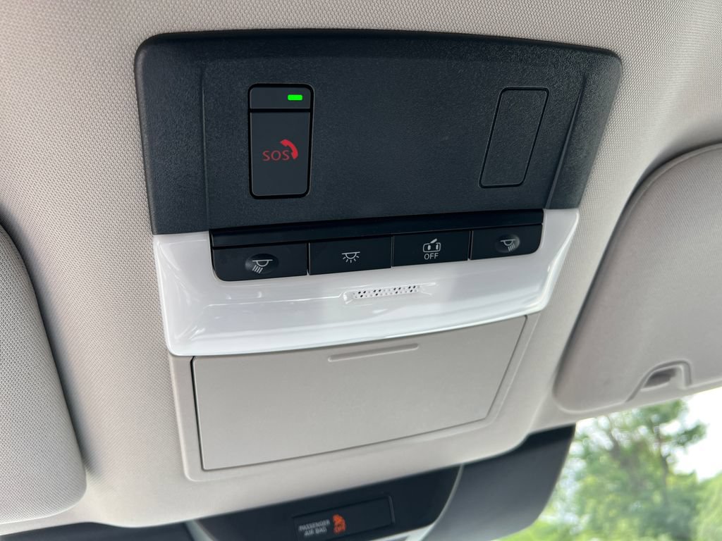 Used 2024 Nissan Pathfinder SL FWD image 22