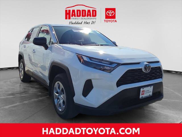 Certified 2024 Toyota RAV4 LE AWD/4WD image 8