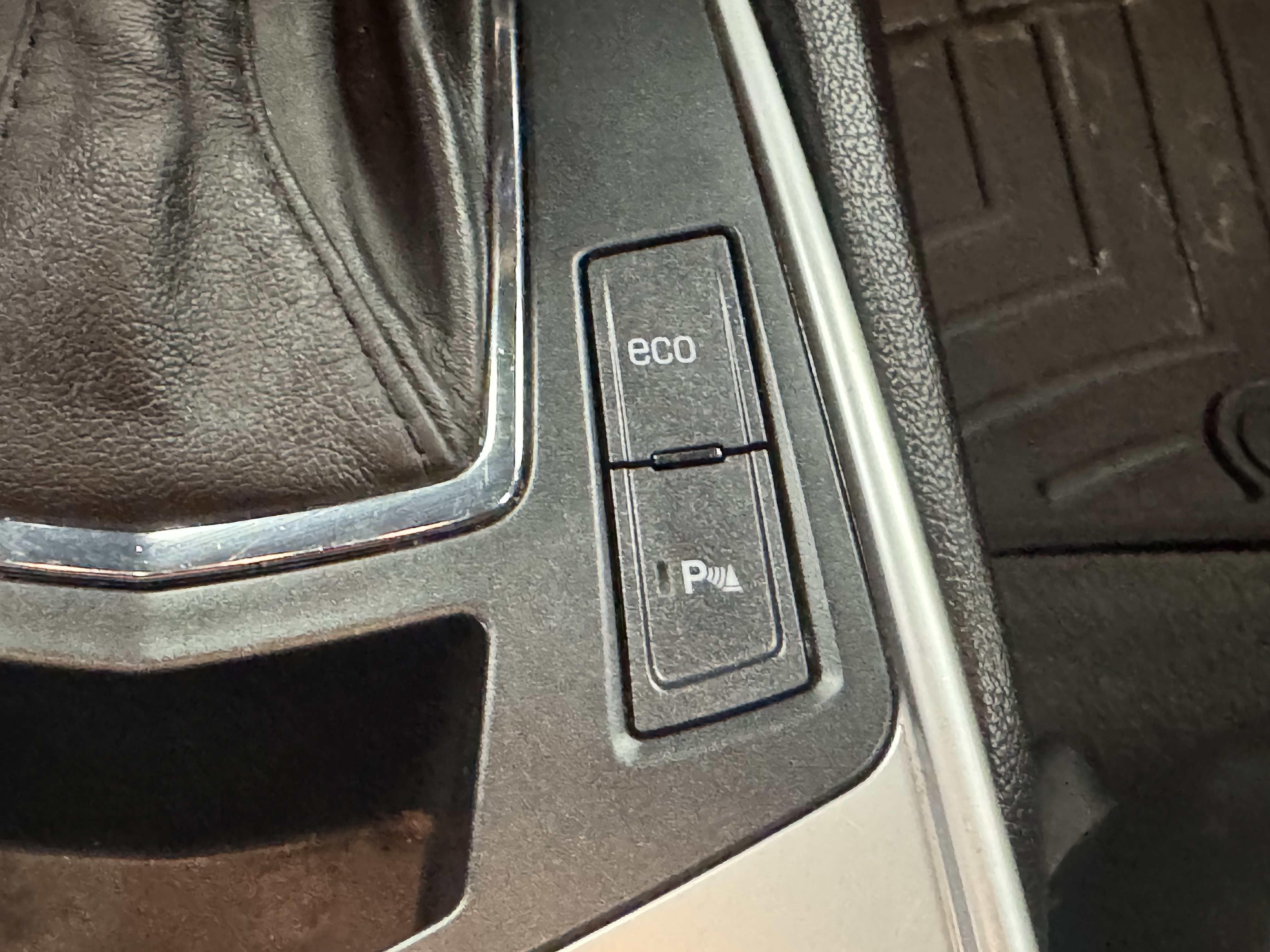 Used 2013 Cadillac SRX Luxury AWD/4WD image 18