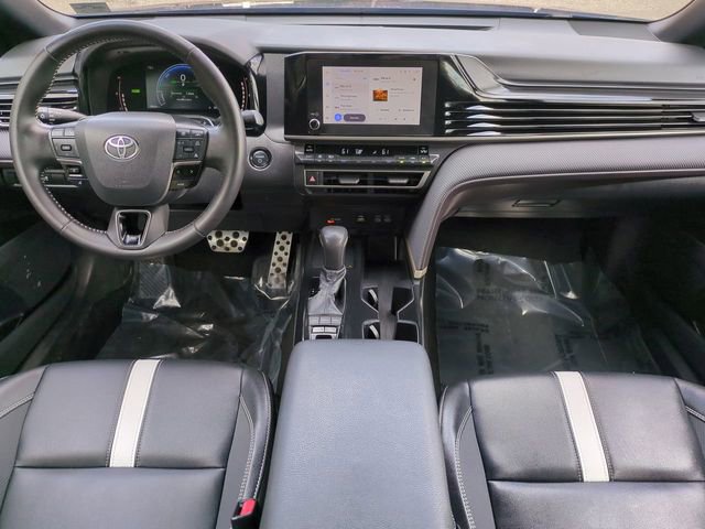 Used 2025 Toyota Camry SE FWD image 14