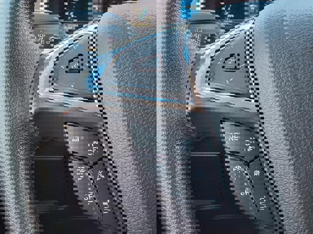 Certified 2019 Ford Edge Titanium w/ Cold Weather Package image 23