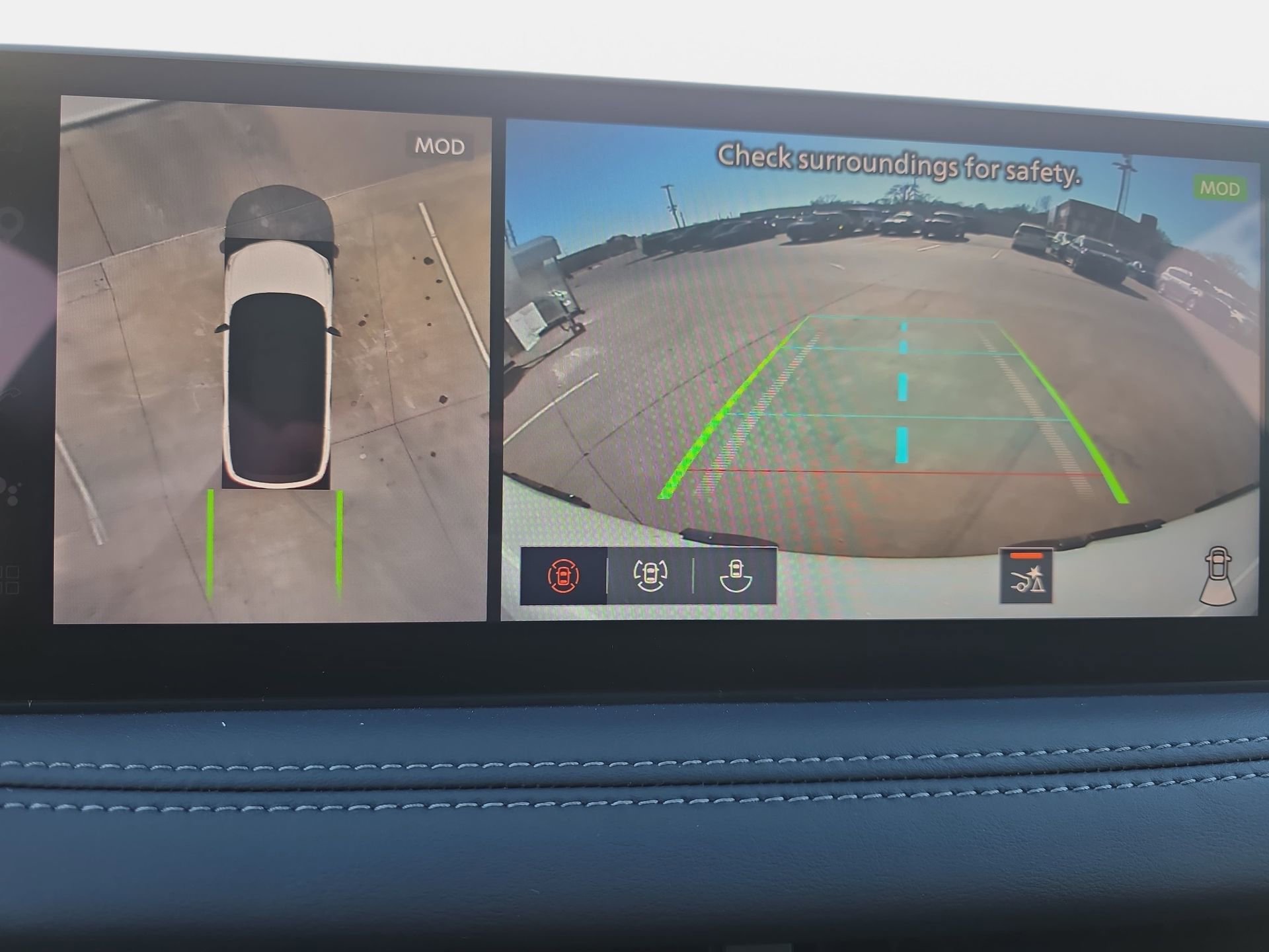 New 2026 INFINITI QX60 Sport w/ Dark Cargo Package image 23