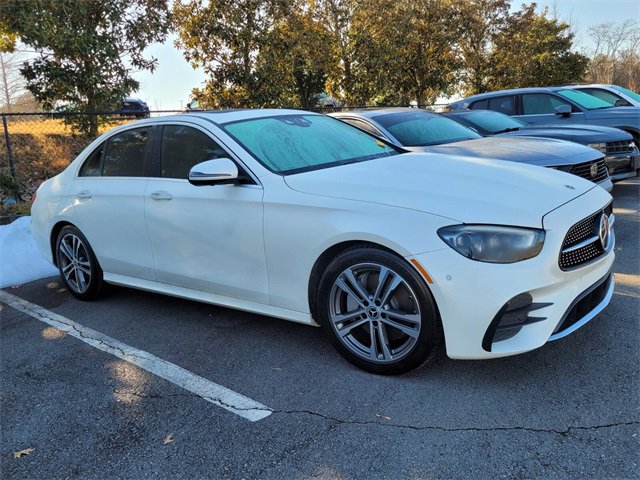 Used 2022 Mercedes-Benz E 350 Sedan image 3