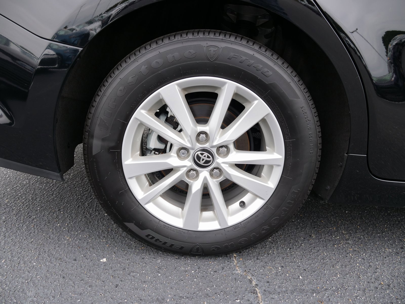 Used 2025 Toyota Camry LE image 12