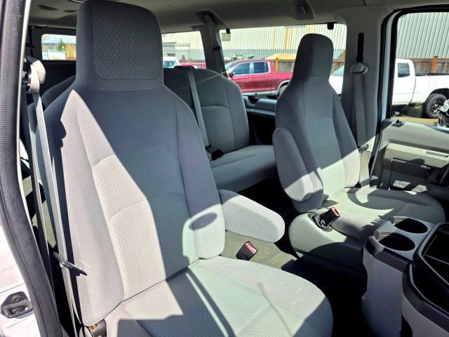 Used 2011 Ford E-350 and Econoline 350 XLT image 29