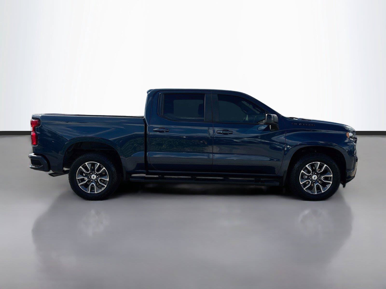 Used 2021 Chevrolet Silverado 1500 RST w/ LPO, Dark Essentials Package RWD image 8