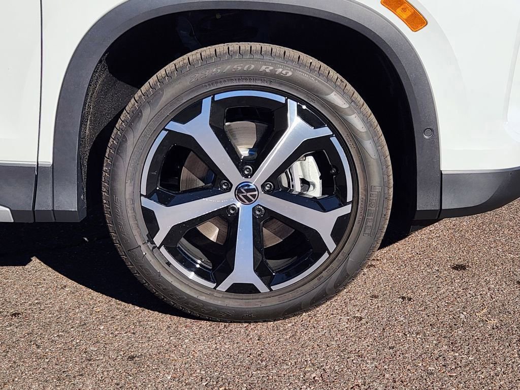 New 2026 Volkswagen Tiguan SE image 29