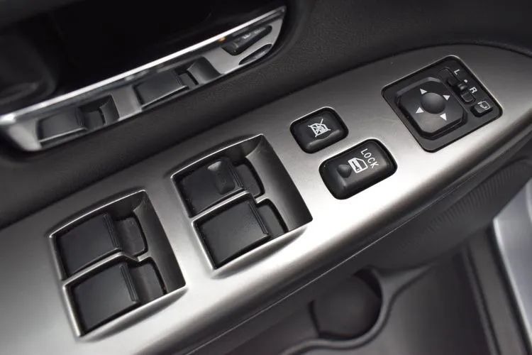 Used 2024 Mitsubishi Outlander Sport SE AWD/4WD image 21