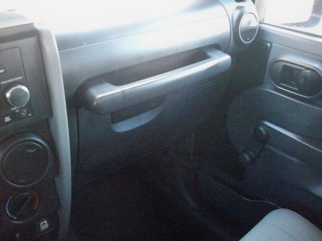 Used 2010 Jeep Wrangler Sport image 12