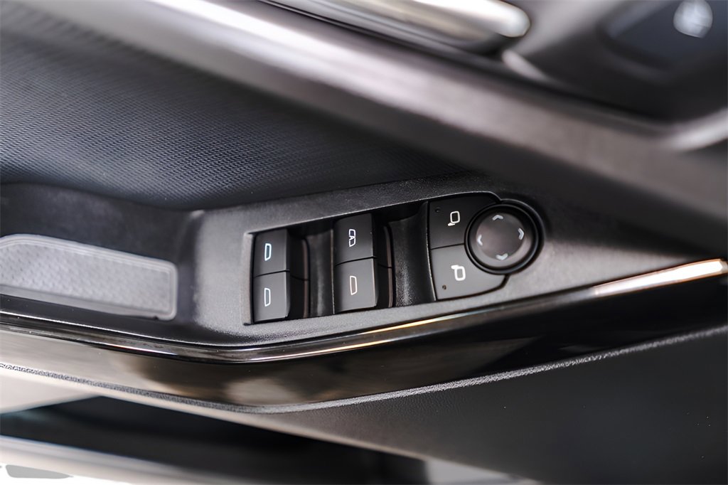 Used 2025 Chevrolet Equinox LT image 25