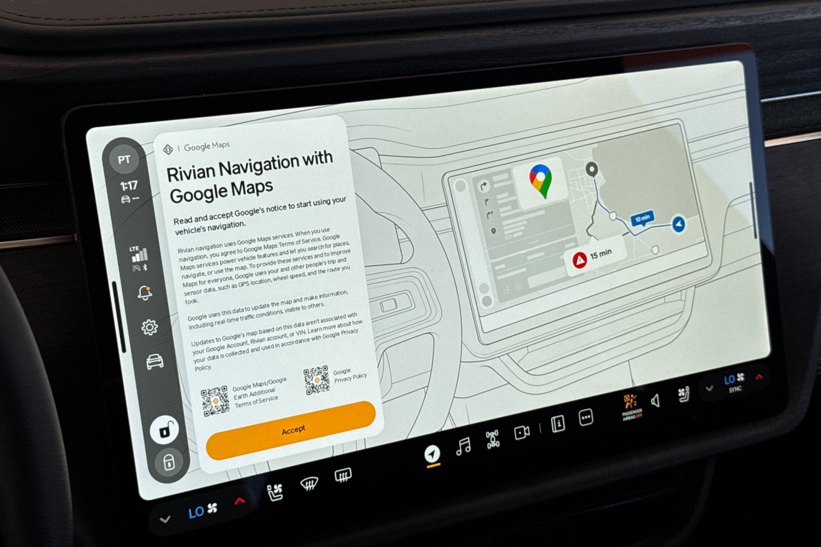 Used 2025 Rivian R1S Adventure Dual AWD/4WD image 19